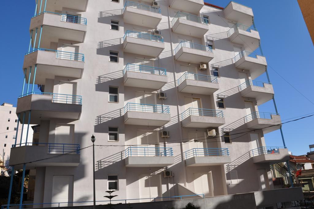 Ernest Apartments ساراندا المظهر الخارجي الصورة